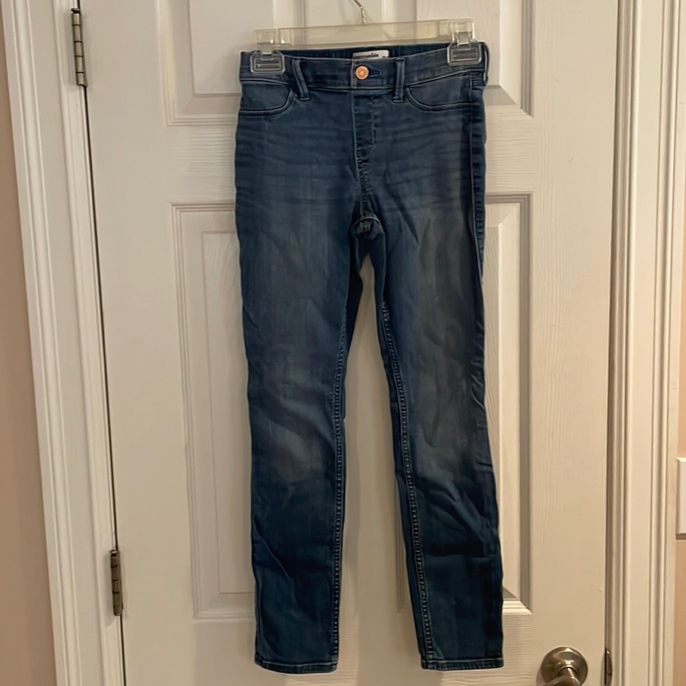 Abercrombie kids pull on jean legging, size 13/14